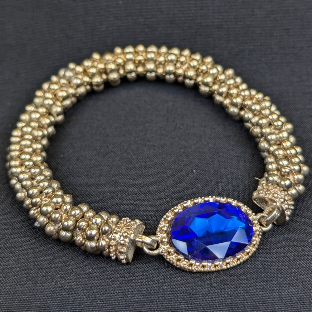 Vintage Gold Beaded Bracelet Sapphire Resin Rhinestone Charm on Stretch Cord - Picture 1 of 5
